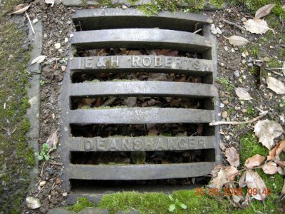 Drain_at_Finmere_Church_Yard-0